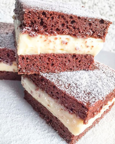 Prajitura cu budinca si branza crema