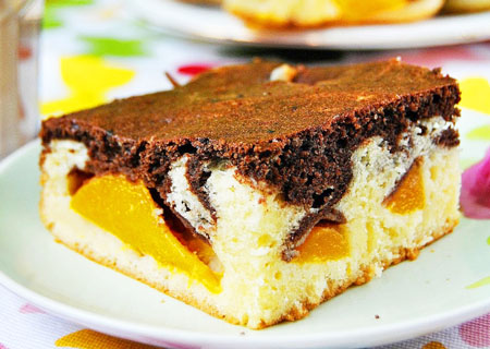 Prajitura duo cu iaurt si piersici