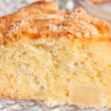 Prajitura frageda cu mere si lamaie