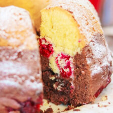 Guguluf marmorat cu zmeura